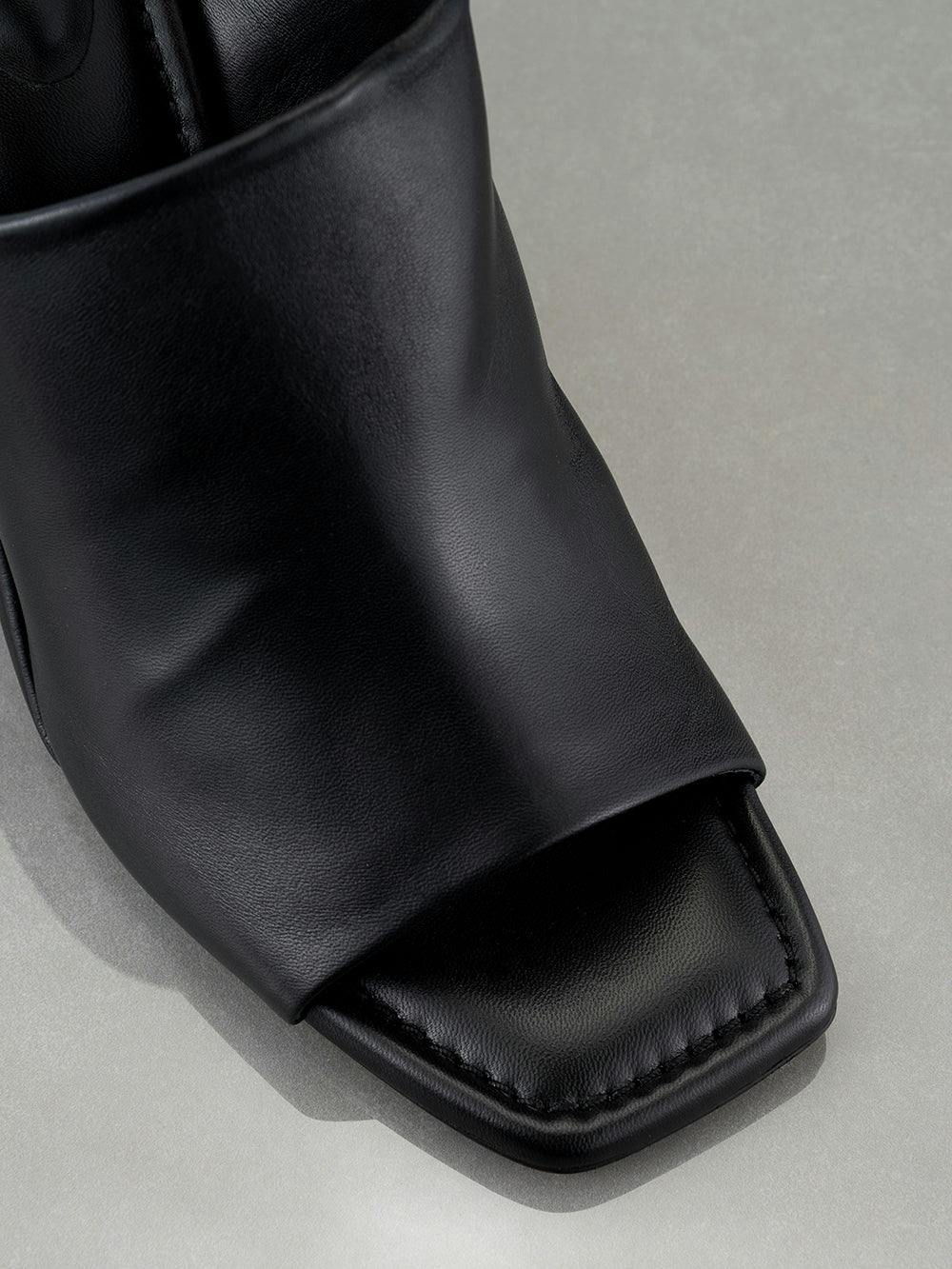 shoe detail view alt:size alt:fit1